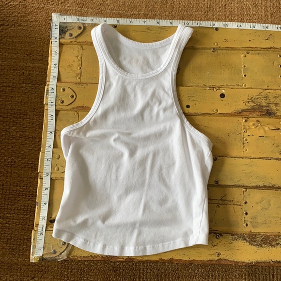 SASKI COLLECTION BRAND STRETCH WHITE BODYCON WORKOUT YOGA CROP TOP S XS - Picture 2 of 11